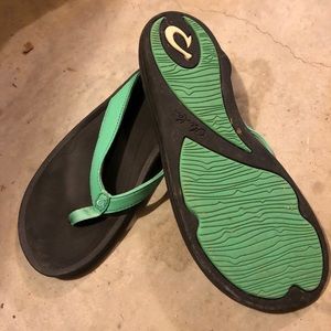 Olukai flip flop